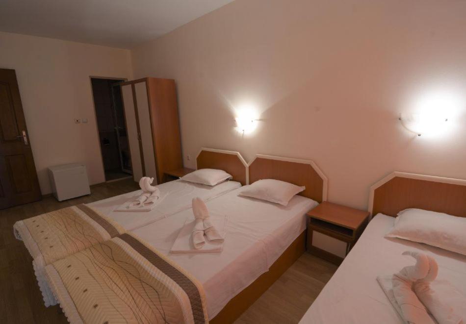 Hotel Stoyanov Ravda Exteriör bild